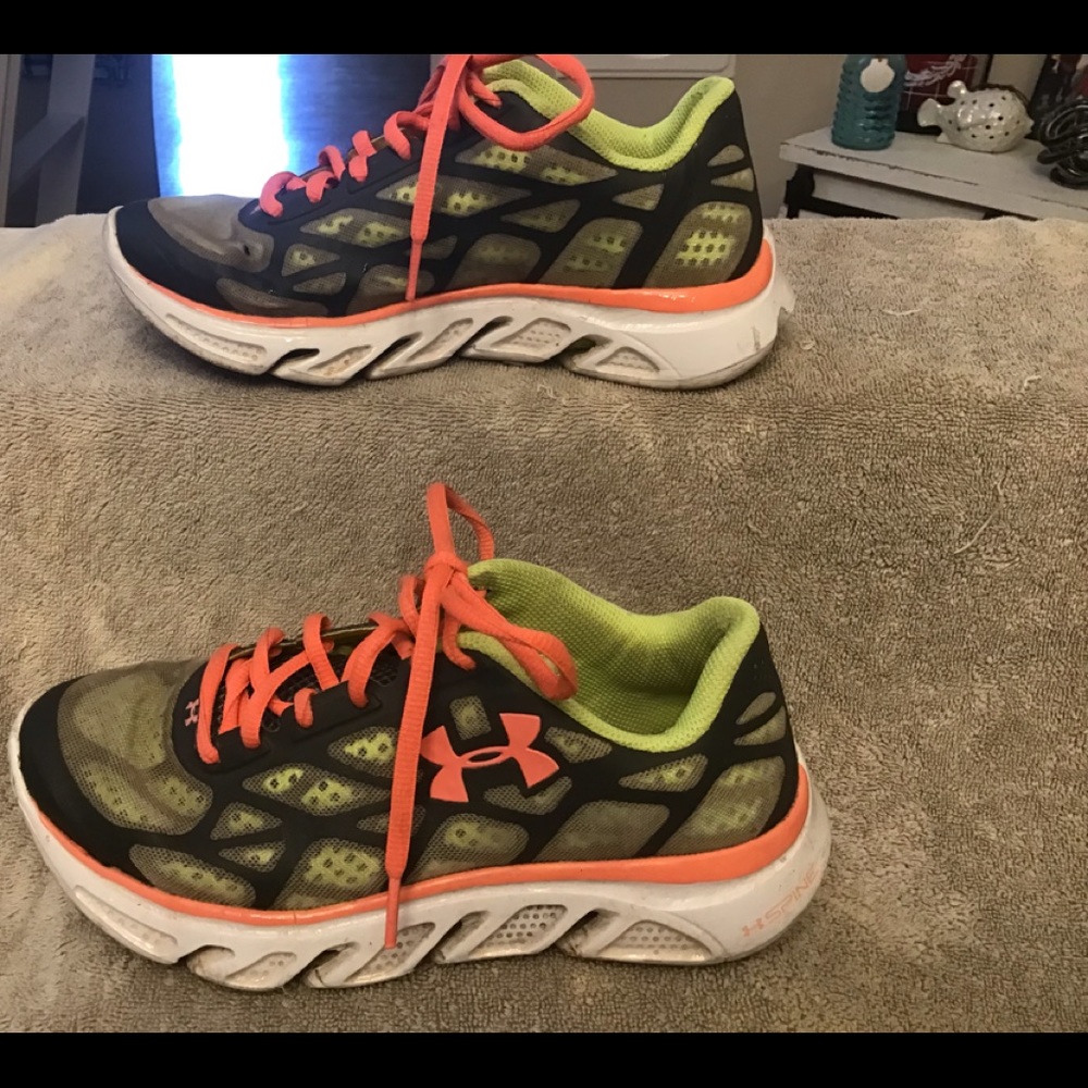 Under Armor running shoe size 6.